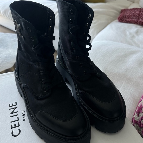 Celine Bulky laced boots , more like 41 running big - Picture 2 of 7